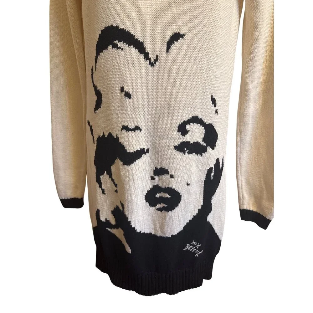 Betsey Johnson Marilyn Monroe Face Sweater Dress Size M Cream Black Graphic